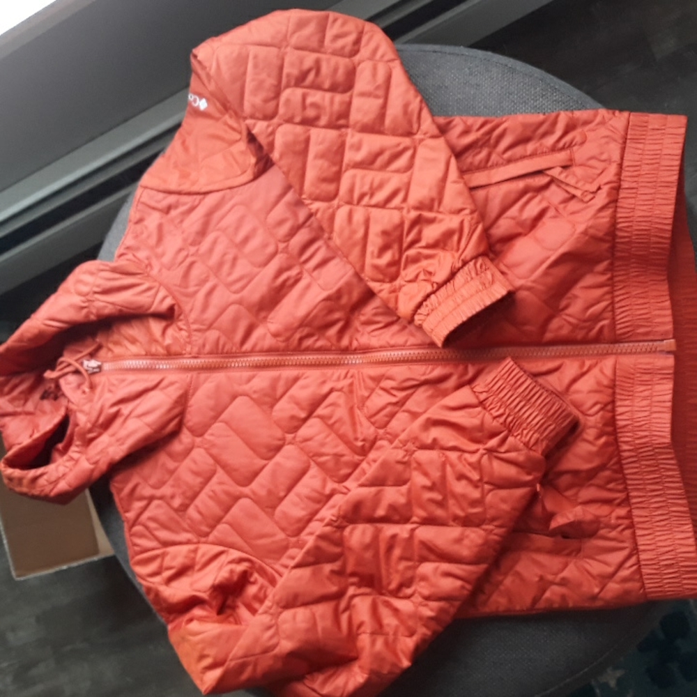 ✴️ Columbia Quilted Bomber - Cyan Color (Dark Burnt Orange)